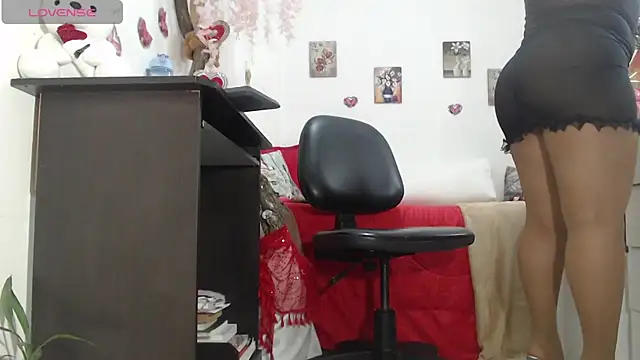 Jadeee  online show from February 3, 2026, 7:46 am