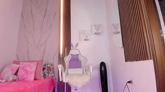 mia six66 online show from September 25, 2025, 11:05 am