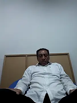 Snapshot of Romeoblues chatting on July 26, 2026, 6:20 am Romeoblues online show from July 26, 2026, 6:20 am