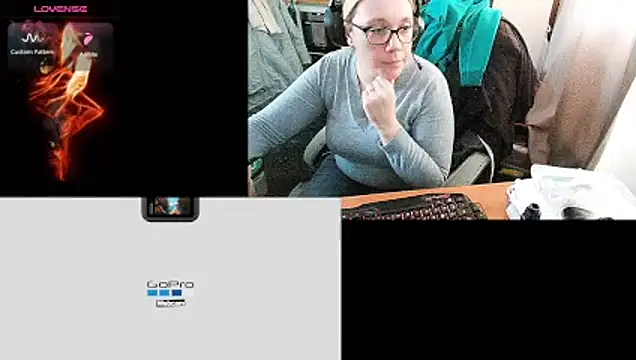 Snapshot of lili-hot-77 chatting on November 4, 2025, 1:59 pm lili-hot-77 online show from November 4, 2025, 1:59 pm