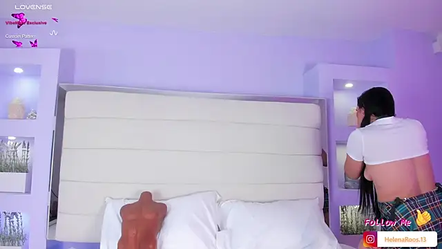 Snapshot of HelenaRoos chatting on October 29, 2025, 7:24 pm HelenaRoos online show from October 29, 2025, 7:24 pm