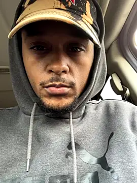 Snapshot of rayyymack chatting on November 6, 2025, 5:28 pm rayyymack online show from November 6, 2025, 5:28 pm