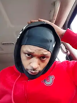 Snapshot of rayyymack chatting on November 14, 2025, 4:21 pm rayyymack online show from November 14, 2025, 4:21 pm