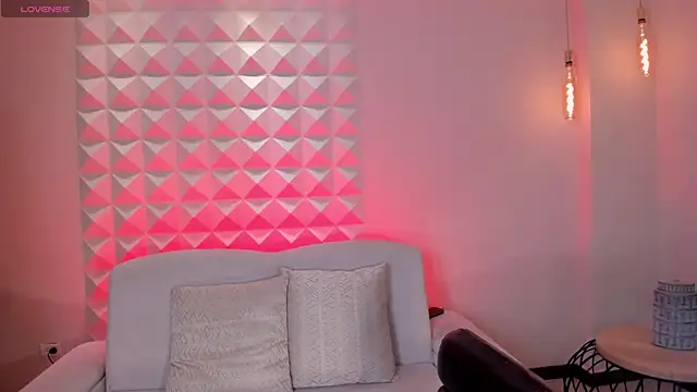 Snapshot of MariaHerrera_ chatting on July 6, 2026, 9:28 pm MariaHerrera online show from July 6, 2026, 9:28 pm