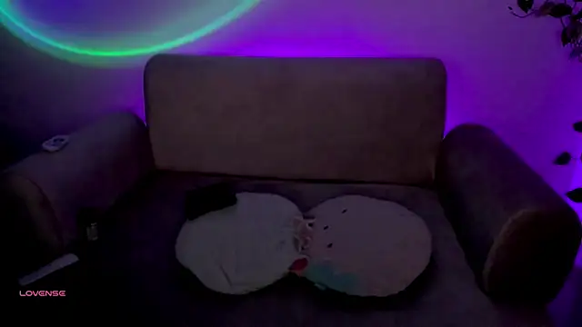 Catbaby888  online show from October 25, 2025, 10:25 am