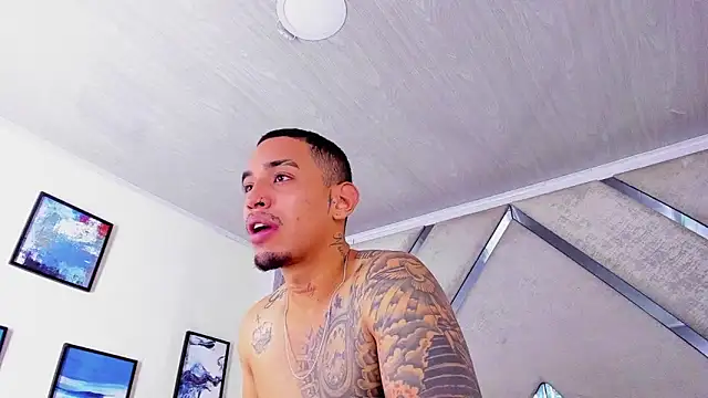 Damian09  online show from December 15, 2025, 9:09 pm