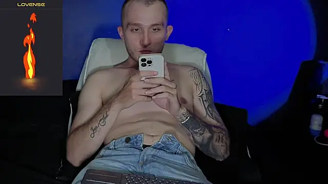 Dylanwhite23  online show from February 8, 2026, 11:35 pm