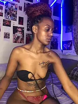 naughtybitches5 online show from January 2, 2025, 3:58 am