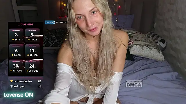 GoodGirl0024 online show from February 13, 2026, 8:31 pm