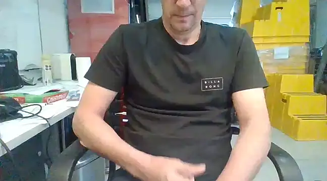 Snapshot of Raimundo1971 chatting on December 4, 2024, 1:47 pm Raimundo1971 online show from December 4, 2024, 1:47 pm