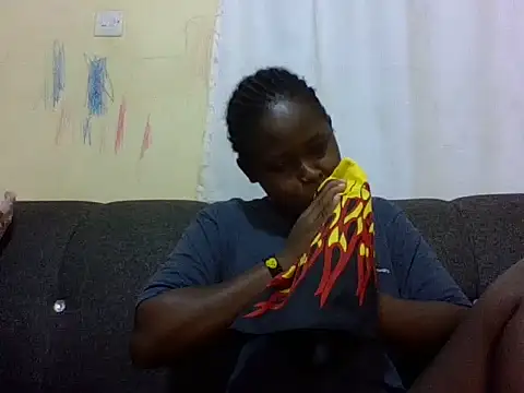 Sweetcecie01 online show from January 31, 2026, 8:40 pm