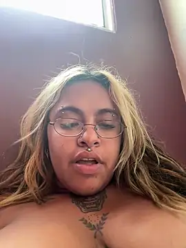 lolafairytail online show from April 3, 2026, 12:55 pm