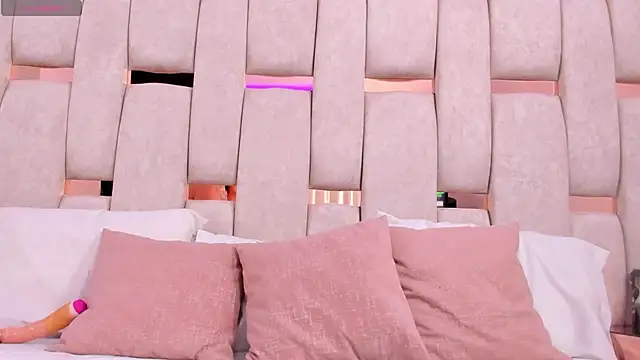 Snapshot of tamhy_ferrara chatting on February 21, 2025, 1:11 am tamhy ferrara online show from February 21, 2025, 1:11 am