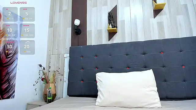 Anastasiapriest online show from December 17, 2025, 11:37 am