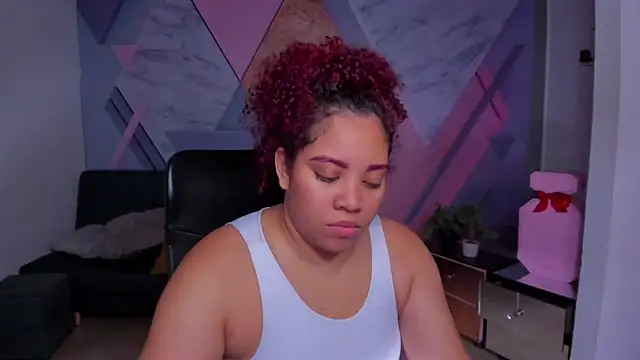 Snapshot of AngelaCoffee chatting on November 22, 2025, 10:25 am AngelaCoffee online show from November 22, 2025, 10:25 am