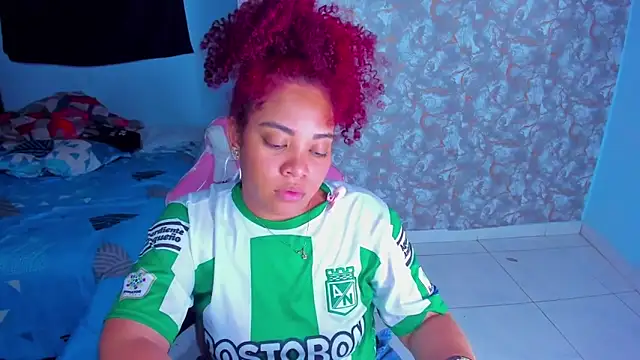 AngelaCoffee online show from February 3, 2026, 11:21 pm