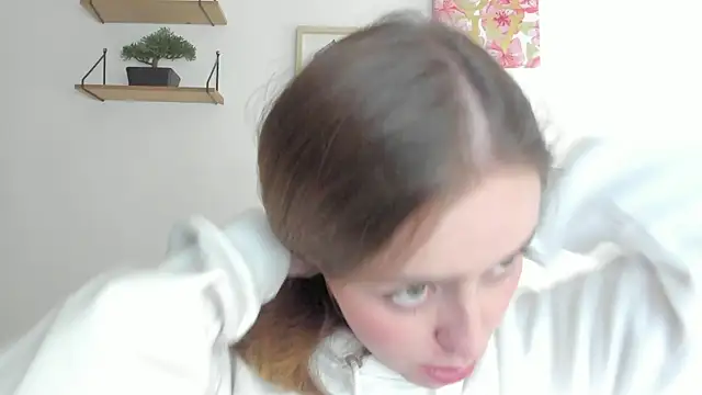Snapshot of SofiaGc chatting on December 22, 2024, 4:17 am SofiaGc online show from December 22, 2024, 4:17 am