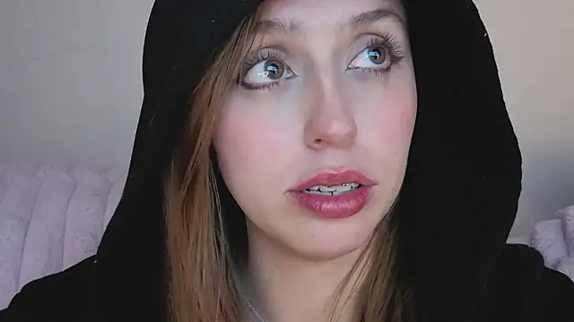 Snapshot of SofiaGc chatting on January 14, 2026, 3:54 am SofiaGc online show from January 14, 2026, 3:54 am