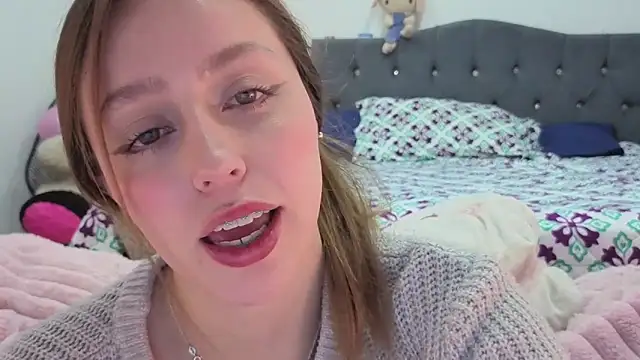 Snapshot of SofiaGc chatting on February 1, 2026, 3:49 am SofiaGc online show from February 1, 2026, 3:49 am