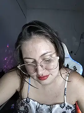 Snapshot of dani123unica chatting on December 21, 2025, 11:01 am dani123unica online show from December 21, 2025, 11:01 am