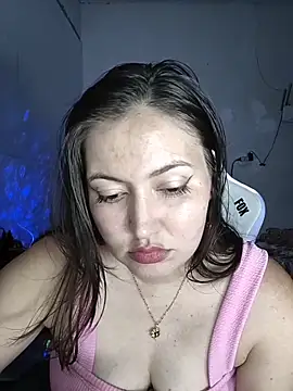 Snapshot of dani123unica chatting on February 5, 2026, 10:49 pm dani123unica online show from February 5, 2026, 10:49 pm