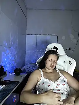 Snapshot of dani123unica chatting on February 17, 2026, 4:04 pm dani123unica online show from February 17, 2026, 4:04 pm