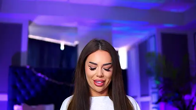 Snapshot of MissKiarra chatting on February 3, 2026, 7:02 am MissKiarra online show from February 3, 2026, 7:02 am