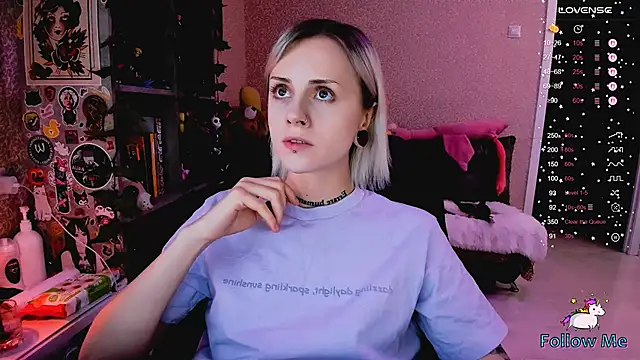 NaniMoore online show from January 9, 2026, 8:05 pm