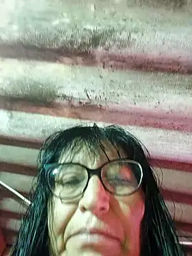 Snapshot of clarita_01 chatting on October 23, 2025, 11:20 am clarita 01 online show from October 23, 2025, 11:20 am