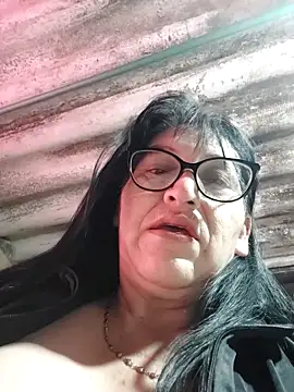 Snapshot of clarita_01 chatting on November 7, 2025, 11:15 am clarita 01 online show from November 7, 2025, 11:15 am