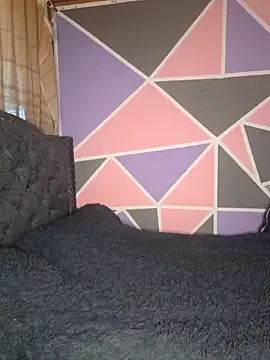 Emmily Walker online show from December 19, 2025, 12:51 pm