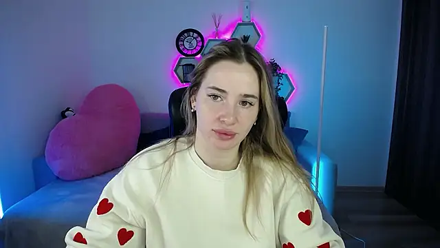 SabrinViolet online show from January 12, 2026, 9:05 am