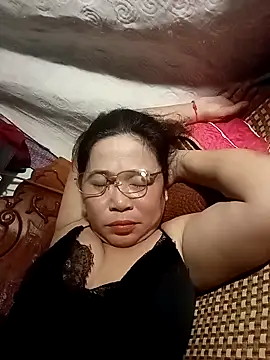 Snapshot of Sexy-asslove90 chatting on October 19, 2025, 6:38 am Sexy-asslove90 online show from October 19, 2025, 6:38 am