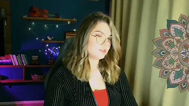Snapshot of VioletteWay chatting on November 9, 2025, 4:11 pm VioletteWay online show from November 9, 2025, 4:11 pm