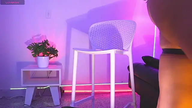 catalina  lovers online show from February 12, 2026, 6:29 pm