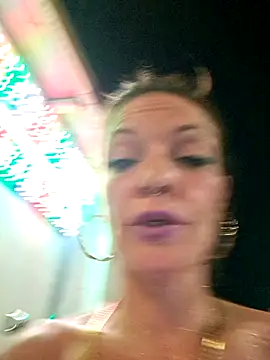vampvanna23 online show from July 17, 2026, 8:50 pm