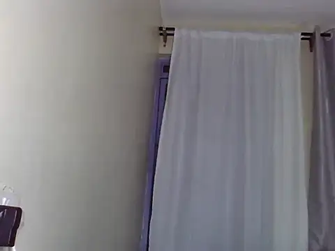 Snapshot of _DANY_ chatting on November 5, 2025, 9:40 pm DANY online show from November 5, 2025, 9:40 pm