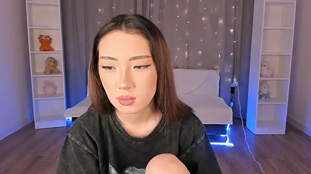 Snapshot of tinki_winkii chatting on January 14, 2026, 6:17 am tinki winkii online show from January 14, 2026, 6:17 am