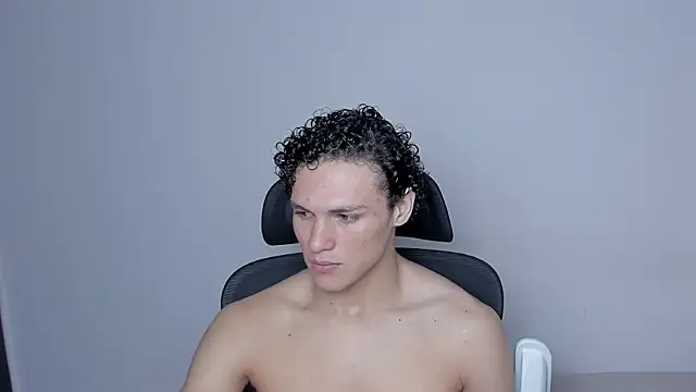 Snapshot of laurent_nova chatting on November 17, 2025, 1:09 am laurent nova online show from November 17, 2025, 1:09 am