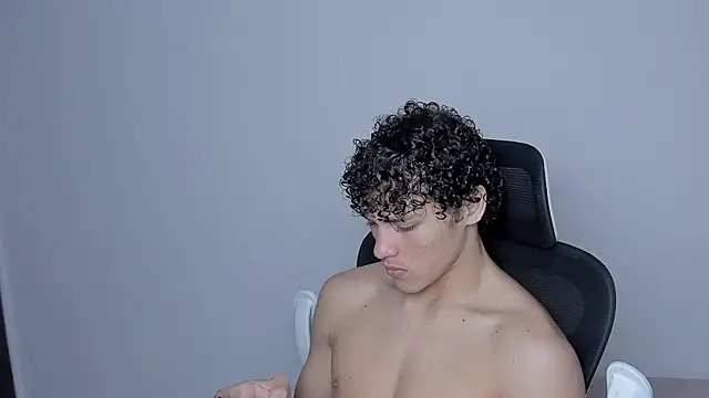 Snapshot of laurent_nova chatting on November 10, 2025, 3:44 am laurent nova online show from November 10, 2025, 3:44 am