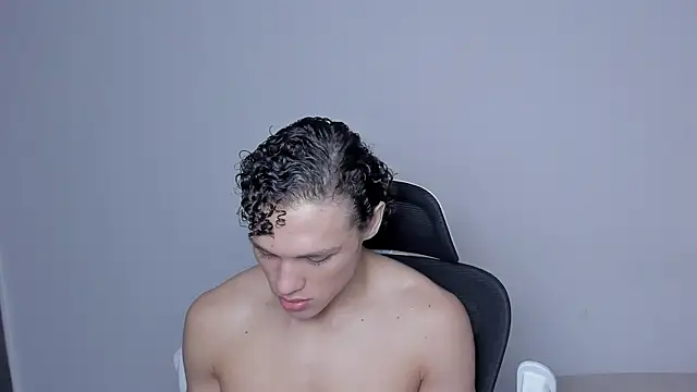 Snapshot of laurent_nova chatting on November 17, 2025, 8:24 pm laurent nova online show from November 17, 2025, 8:24 pm