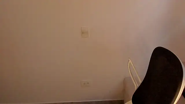 Snapshot of laurent_nova chatting on December 16, 2025, 9:08 pm laurent nova online show from December 16, 2025, 9:08 pm