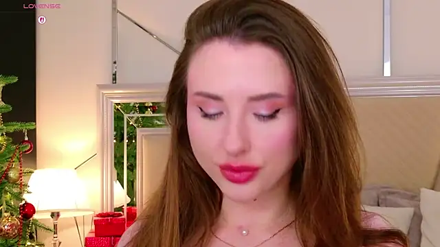 Snapshot of Jullia_Carter chatting on December 16, 2025, 7:12 am Jullia Carter online show from December 16, 2025, 7:12 am