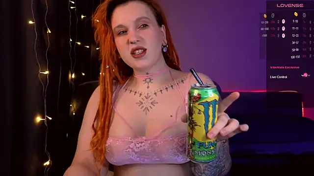 Snapshot of The_Full_Red_Moon chatting on February 14, 2026, 3:56 pm The Full Red Moon online show from February 14, 2026, 3:56 pm