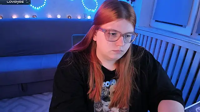 Snapshot of Melissa_Purr chatting on November 27, 2025, 2:01 am Melissa Purr online show from November 27, 2025, 2:01 am