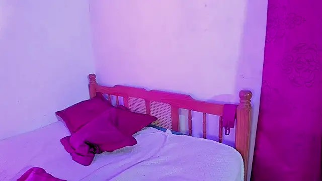 Ivanna18 x online show from May 25, 2026, 2:00 am