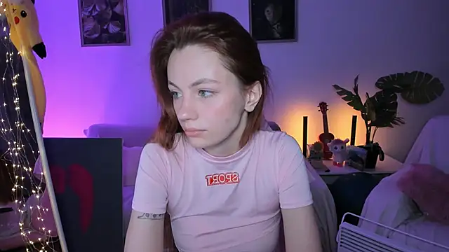 Snapshot of Alyssa_Smitt chatting on November 27, 2025, 12:33 am Alyssa Smitt online show from November 27, 2025, 12:33 am