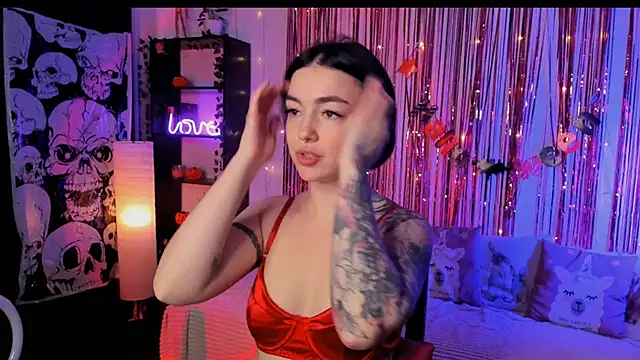 Snapshot of Magic_Allie chatting on October 26, 2025, 7:47 pm Magic Allie online show from October 26, 2025, 7:47 pm