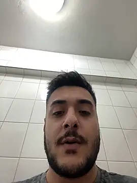 Snapshot of Metmenn7 chatting on March 10, 2025, 7:40 pm Metmenn7 online show from March 10, 2025, 7:40 pm