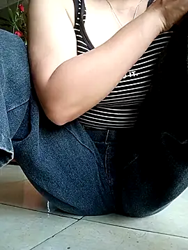 Rose DiDi online show from April 9, 2026, 9:37 am